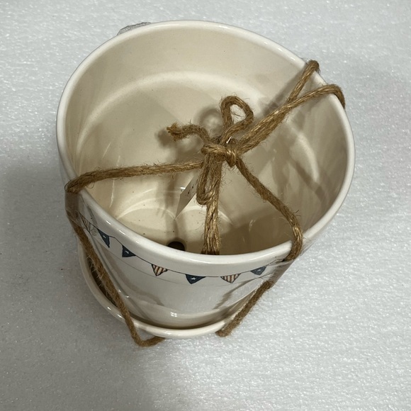 Rae Dunn ALL AMERICAN 8" Ceramic Flower Pot Planter with Flag Banner July 4th - Picture 4 of 4